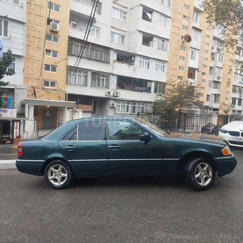 Mercedes C 180 1995, 328,000 km - 1.8 l - Bakı