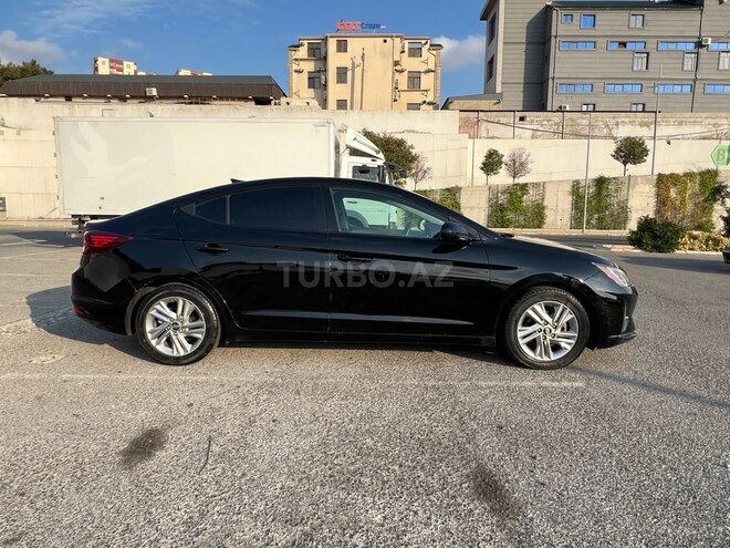 Hyundai Elantra 2018, 74,000 km - 2.0 л - Bakı