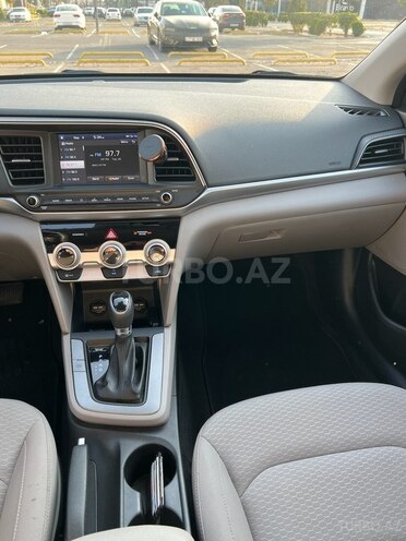 Hyundai Elantra 2018, 74,000 km - 2.0 л - Bakı