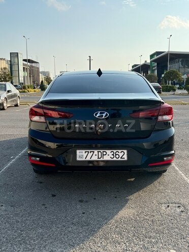 Hyundai Elantra 2018, 74,000 km - 2.0 л - Bakı