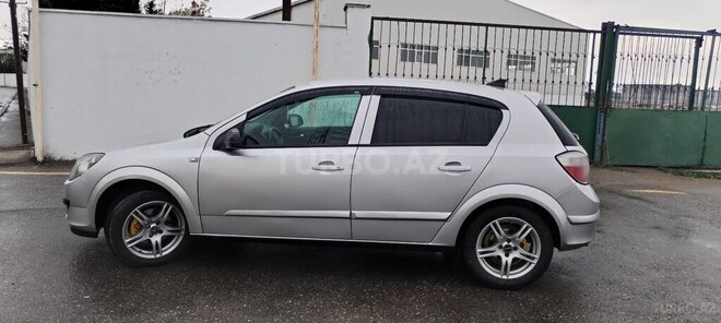 Opel Astra 2006, 451,000 km - 1.4 l - Bakı