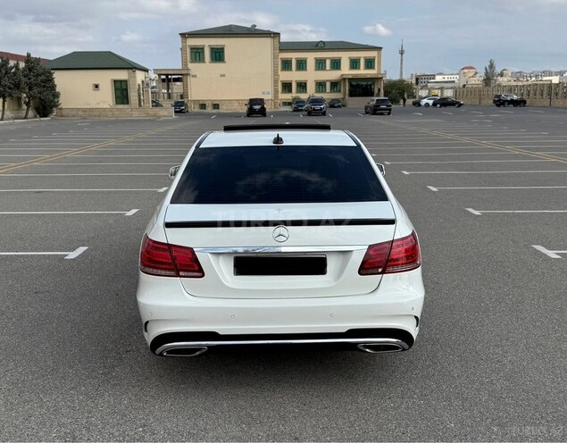 Mercedes E 250 2010, 287,950 km - 1.8 l - Bakı