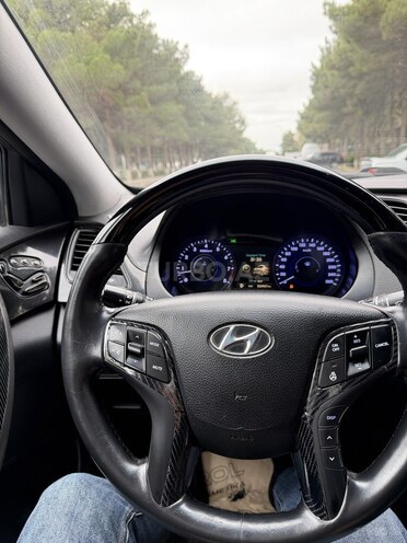 Hyundai Grandeur-6