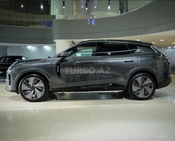 Lynk & Co 08-9