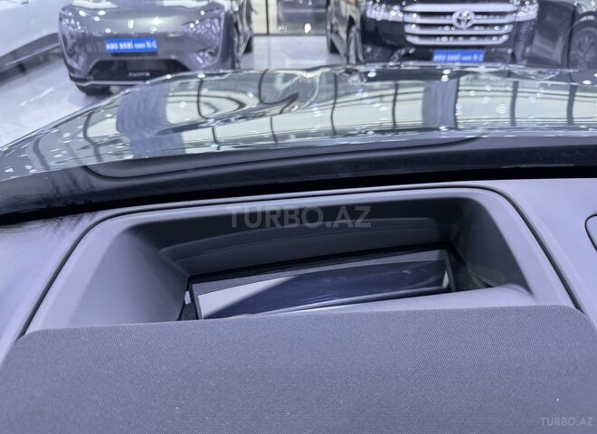 Geely Galaxy M9-19