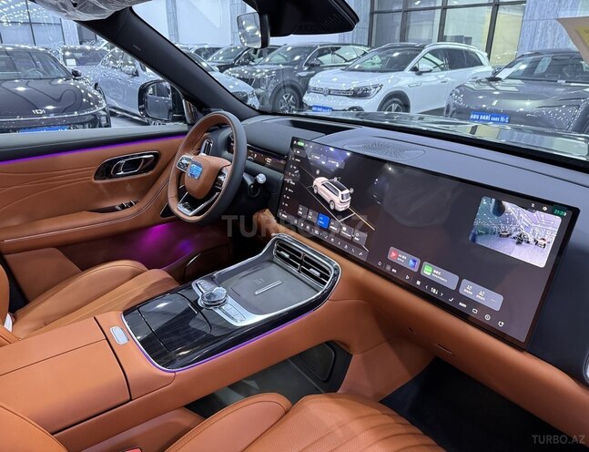 Geely Galaxy M9-10