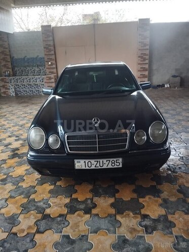 Mercedes E 230 1995, 450,000 km - 2.3 l - Bakı