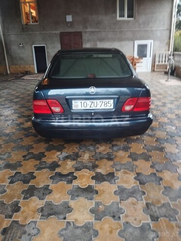 Mercedes E 230 1995, 450,000 km - 2.3 l - Bakı