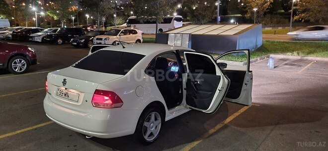 Volkswagen Polo 2012, 294,000 km - 1.6 l - Bakı