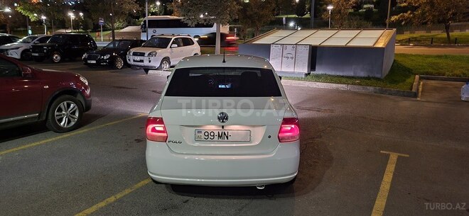Volkswagen Polo 2012, 294,000 km - 1.6 l - Bakı
