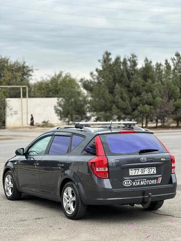 Kia  2012, 293,843 km - 1.4 l - Sumqayıt