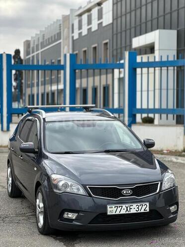 Kia  2012, 293,843 km - 1.4 l - Sumqayıt