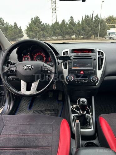 Kia  2012, 293,843 km - 1.4 l - Sumqayıt