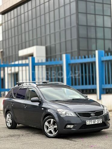 Kia  2012, 293,843 km - 1.4 l - Sumqayıt