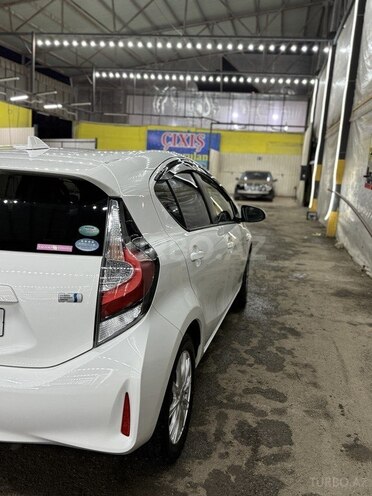 Toyota Aqua 2018, 77,000 km - 1.5 l - Bakı