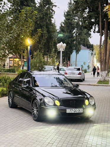 Mercedes E 300-4