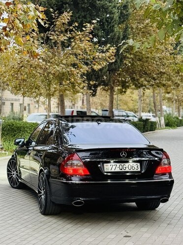 Mercedes E 300-10