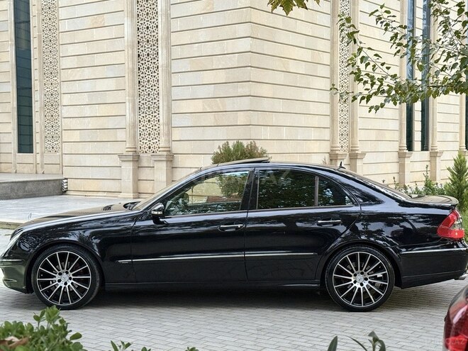 Mercedes E 300-12