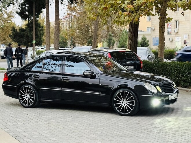 Mercedes E 300-11