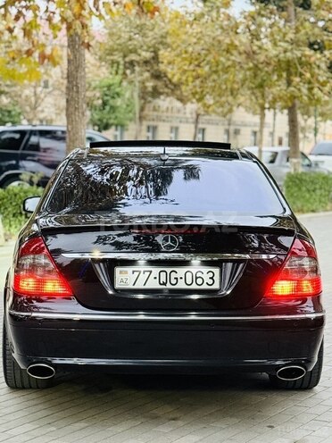 Mercedes E 300-9