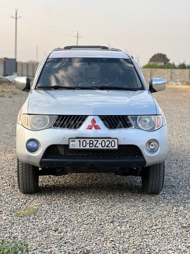Mitsubishi L200 2007, 290,000 km - 2.5 l - Gəncə