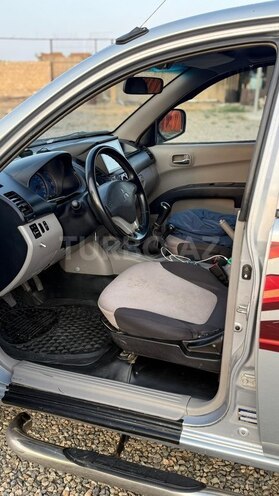 Mitsubishi L200 2007, 290,000 km - 2.5 l - Gəncə