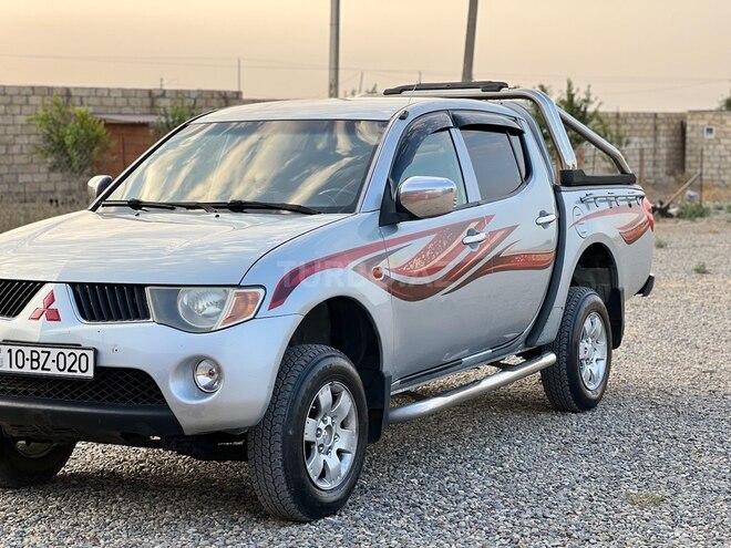 Mitsubishi L200 2007, 290,000 km - 2.5 l - Gəncə