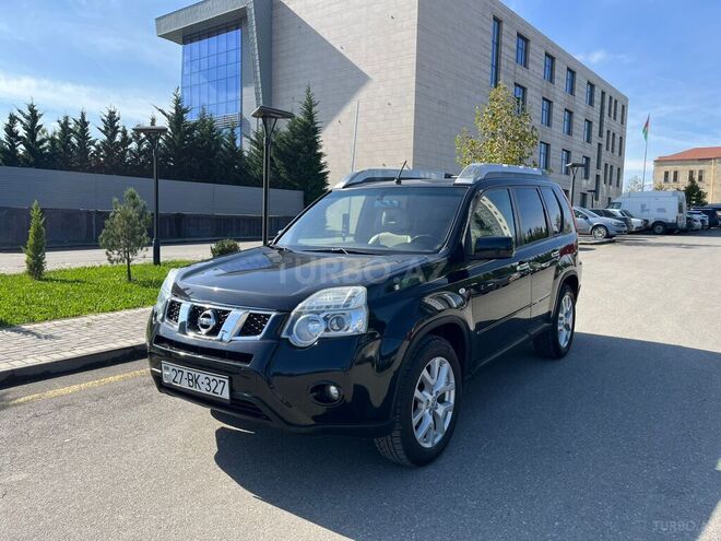 Nissan X-Trail 2013, 145,000 km - 2.5 л - Quba