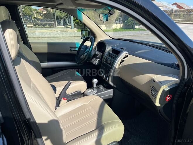 Nissan X-Trail 2013, 145,000 km - 2.5 л - Quba