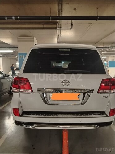 Toyota Land Cruiser-3