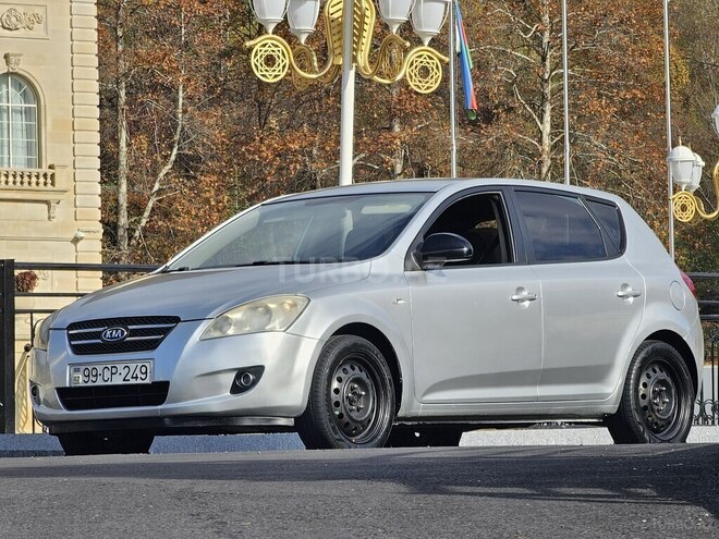 Kia Ceed 2007, 269,800 km - 1.6 л - Qəbələ