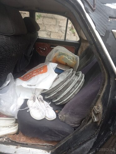 GAZ 24 1982, 257,860 km - 2.5 l - Bakı