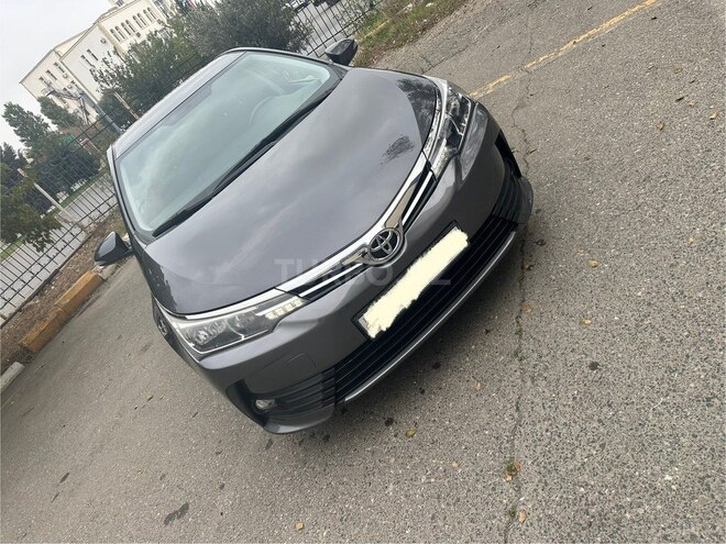 Toyota Corolla 2017, 177,000 km - 1.6 l - Bakı