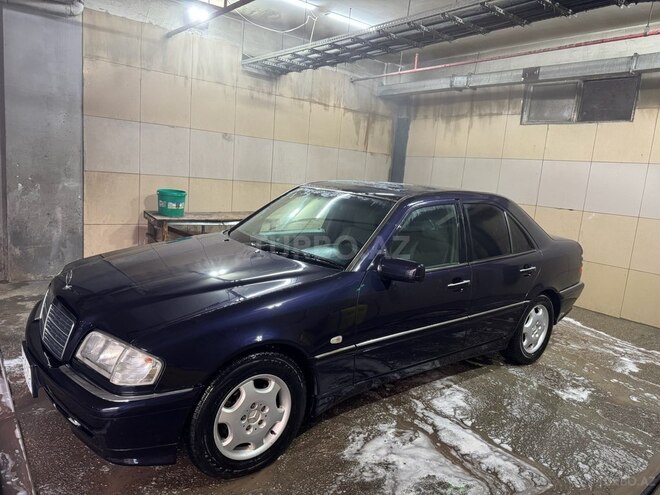 Mercedes C 240 2000, 248,000 km - 2.4 l - Bakı