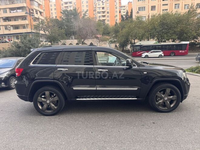 Jeep Grand Cherokee 2011, 220,000 km - 3.6 л - Bakı