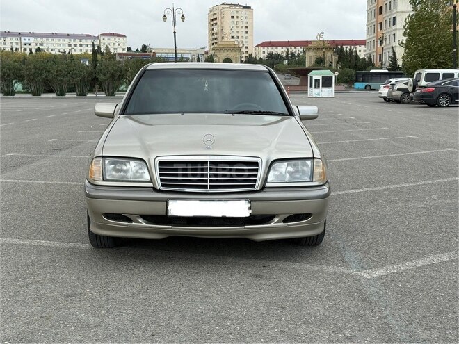 Mercedes C 220 1999, 473,000 km - 2.2 l - Sumqayıt