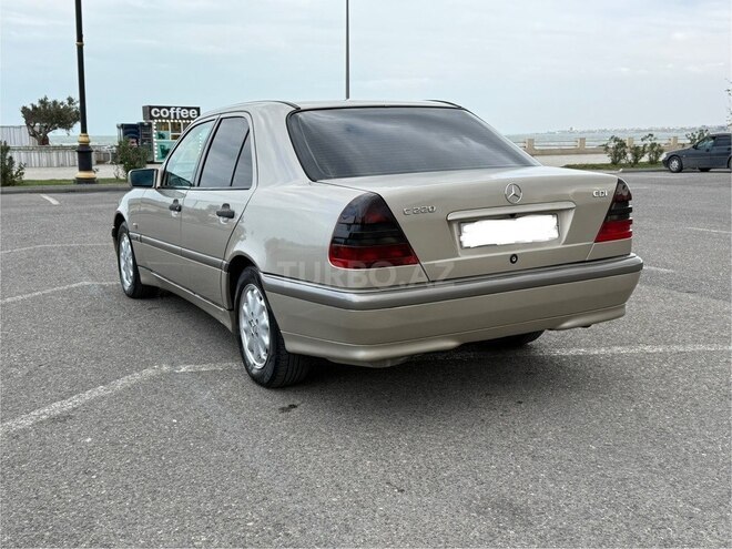 Mercedes C 220 1999, 473,000 km - 2.2 l - Sumqayıt