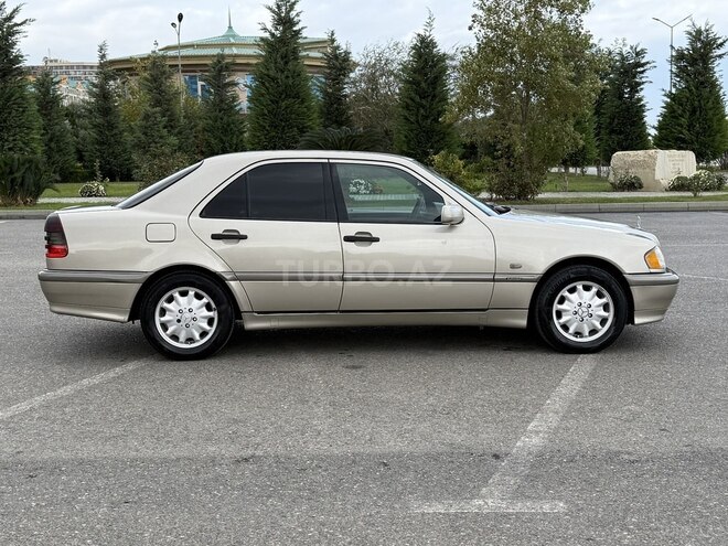 Mercedes C 220 1999, 473,000 km - 2.2 l - Sumqayıt