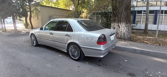 Mercedes C 240 1999, 344,000 km - 2.4 l - Yevlax