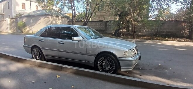 Mercedes C 240 1999, 344,000 km - 2.4 l - Yevlax
