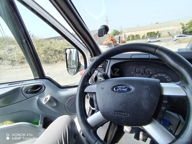 Ford Transit 2011, 236,000 km - 2.4 л - Bakı
