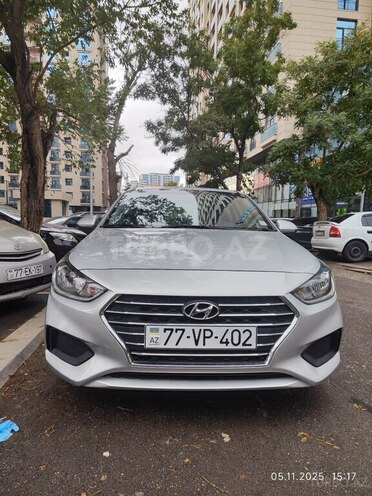 Hyundai Accent 2021, 110,473 km - 1.6 л - Bakı