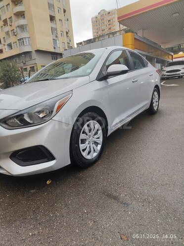 Hyundai Accent 2021, 110,473 km - 1.6 л - Bakı