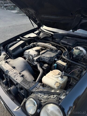 Mercedes E 230 1995, 559,500 km - 2.3 l - Astara