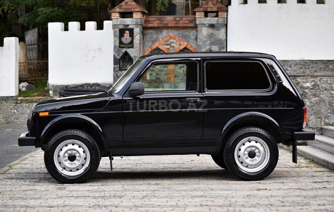 LADA (VAZ) Niva 2021, 83,000 km - 1.7 l - Şəki