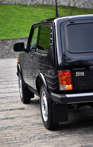 LADA (VAZ) Niva 2021, 83,000 km - 1.7 l - Şəki