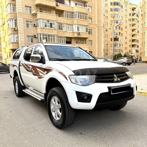 Mitsubishi L200 2014, 195,000 km - 2.5 l - Xırdalan