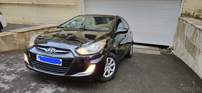 Hyundai Accent 2014, 250,000 km - 1.6 l - Bakı