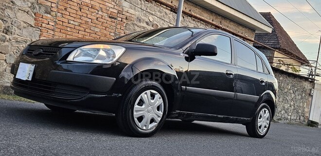 Kia Rio 2007, 245,000 km - 1.4 l - Şəki