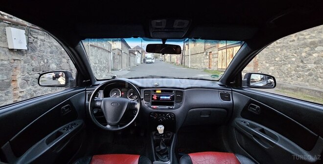 Kia Rio 2007, 245,000 km - 1.4 l - Şəki
